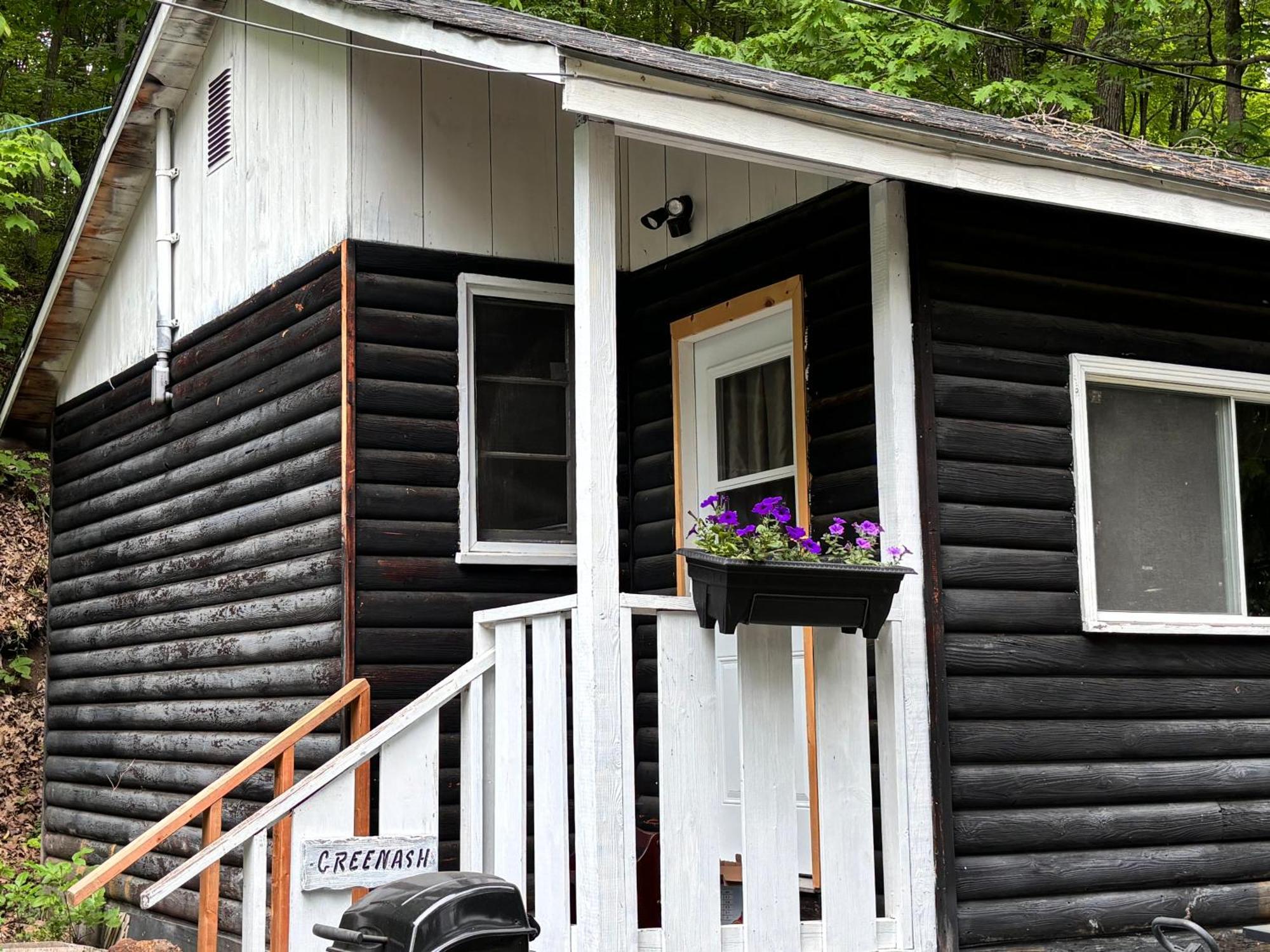 Lakefront Hideaway Resort Каварта-Лейкс Экстерьер фото