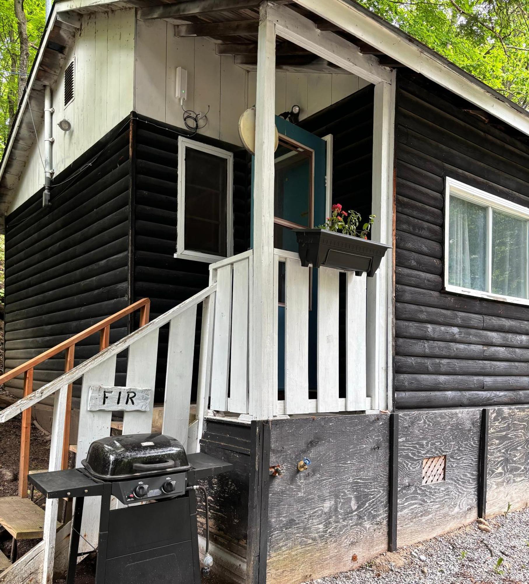 Lakefront Hideaway Resort Каварта-Лейкс Экстерьер фото